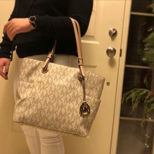 White Michael Kors Purse